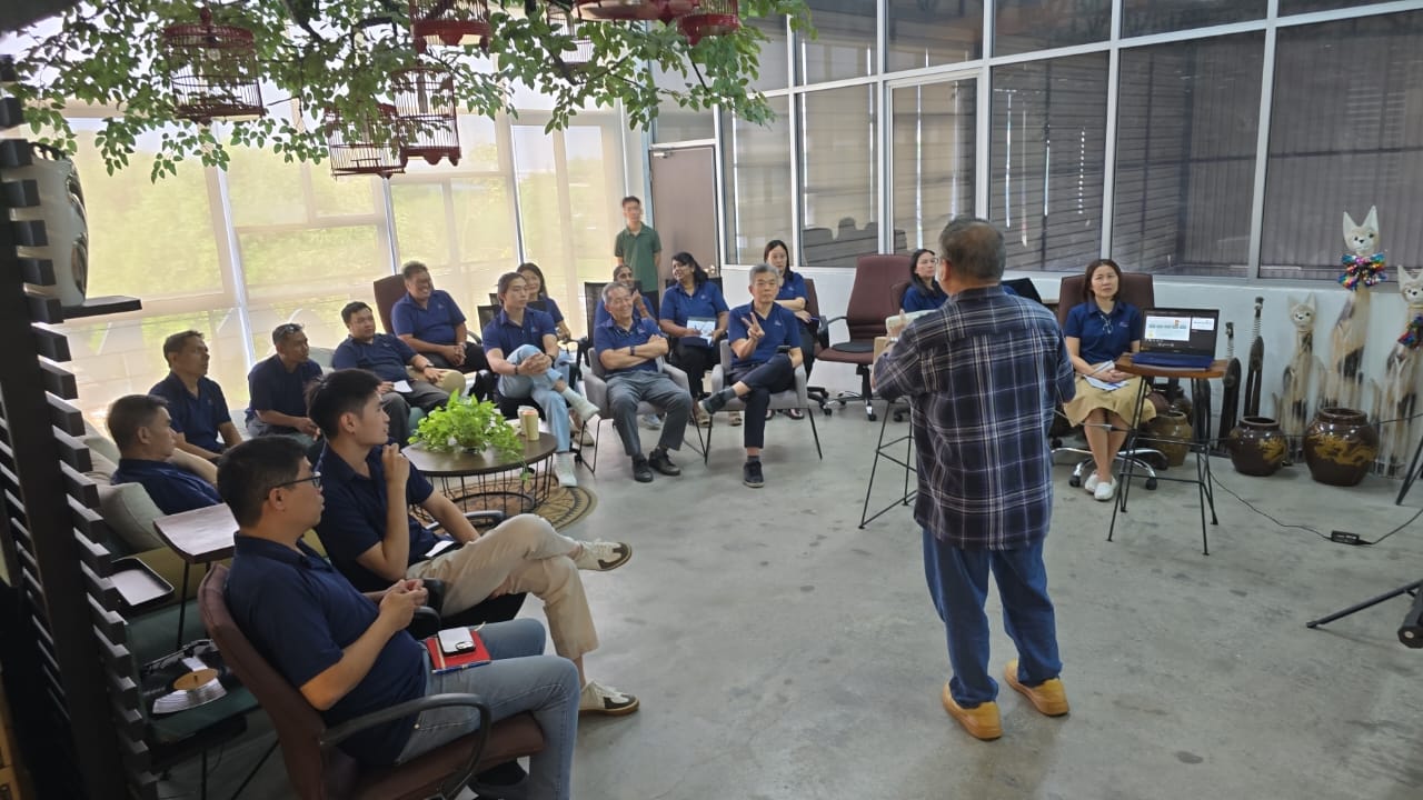 Live ESG training session led by Dr Kuan